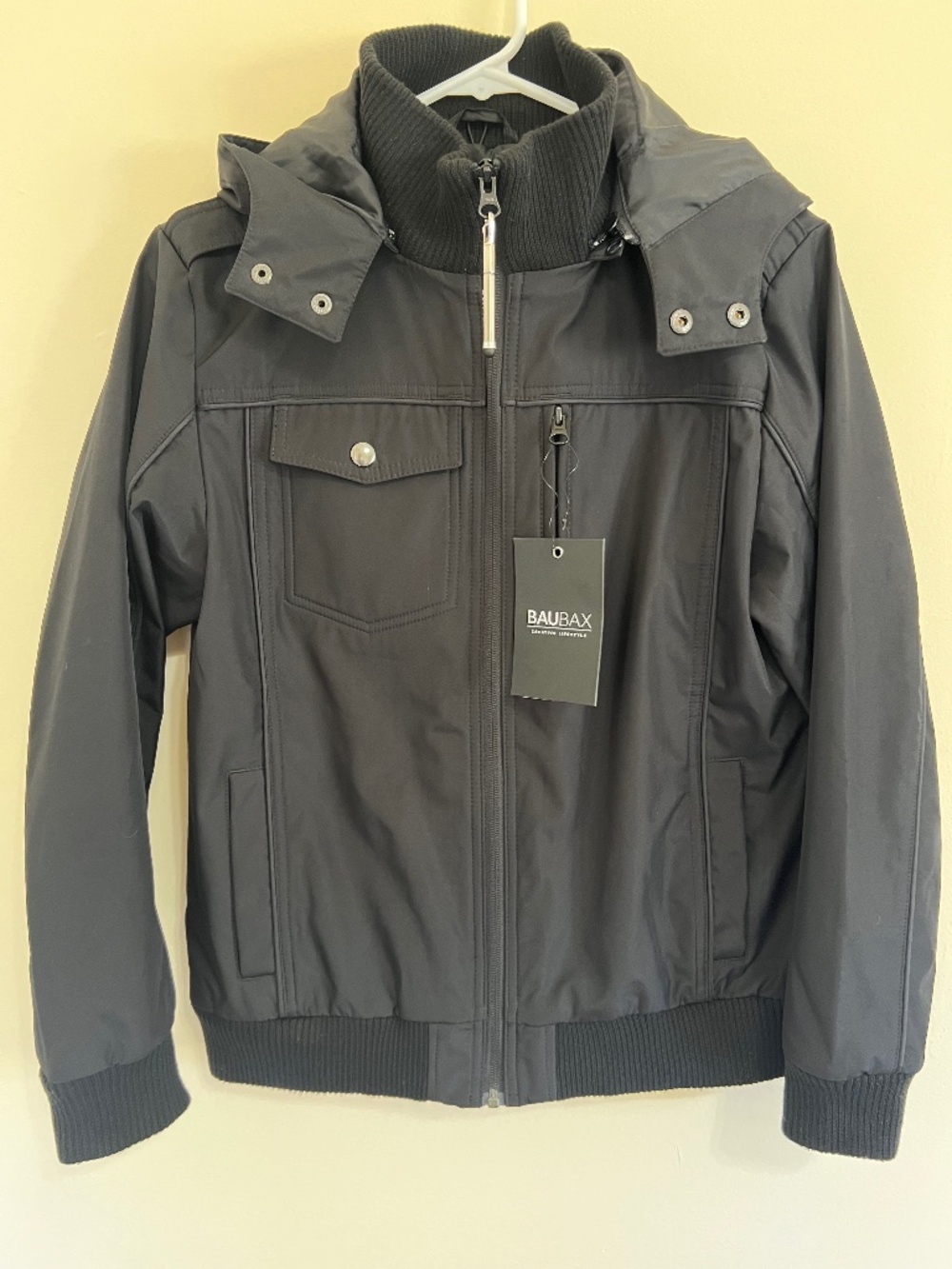 Baubax Travel Bomber Jacket Black Women's Medium NWT Multi Pocket